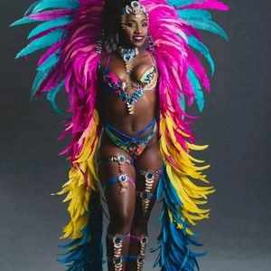 Meet your Posher, Monique